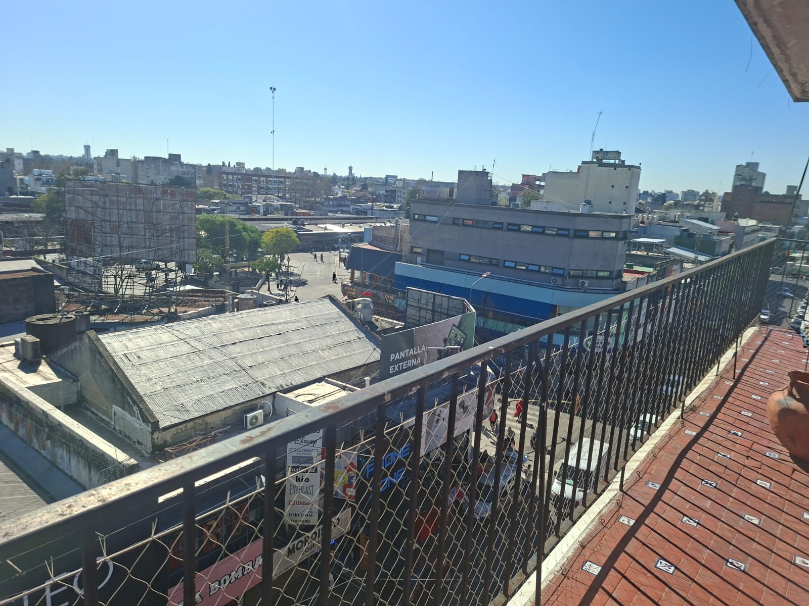 Departamento 4 ambientes a la venta en Moron centro