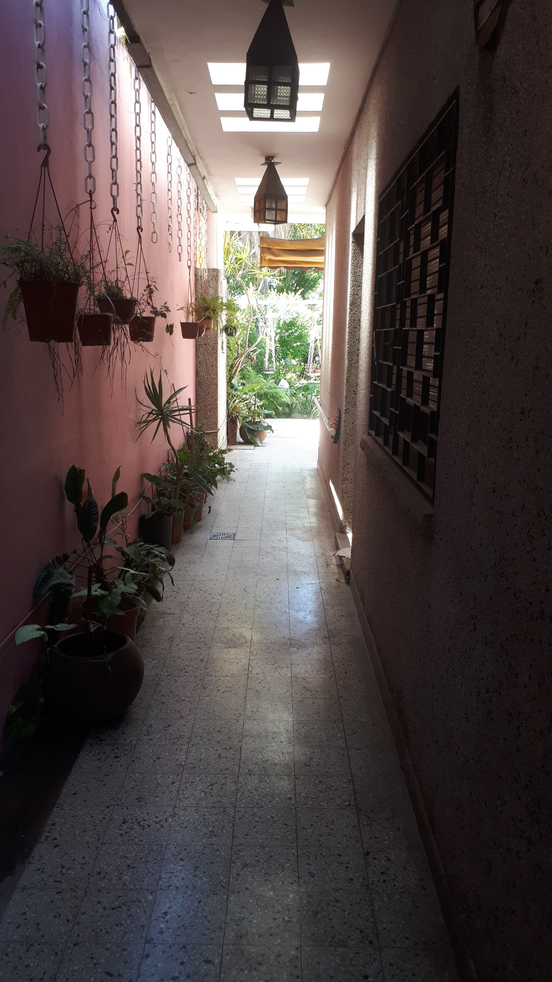 Casa Americana a la venta en Ituzaingo Sur. Zona centro.