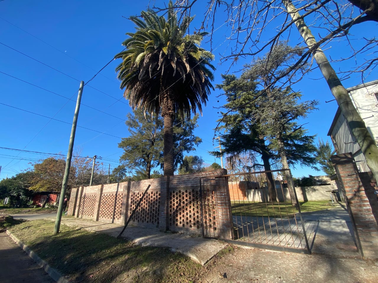 Lote de 21x19 a la venta en ituzaingo norte