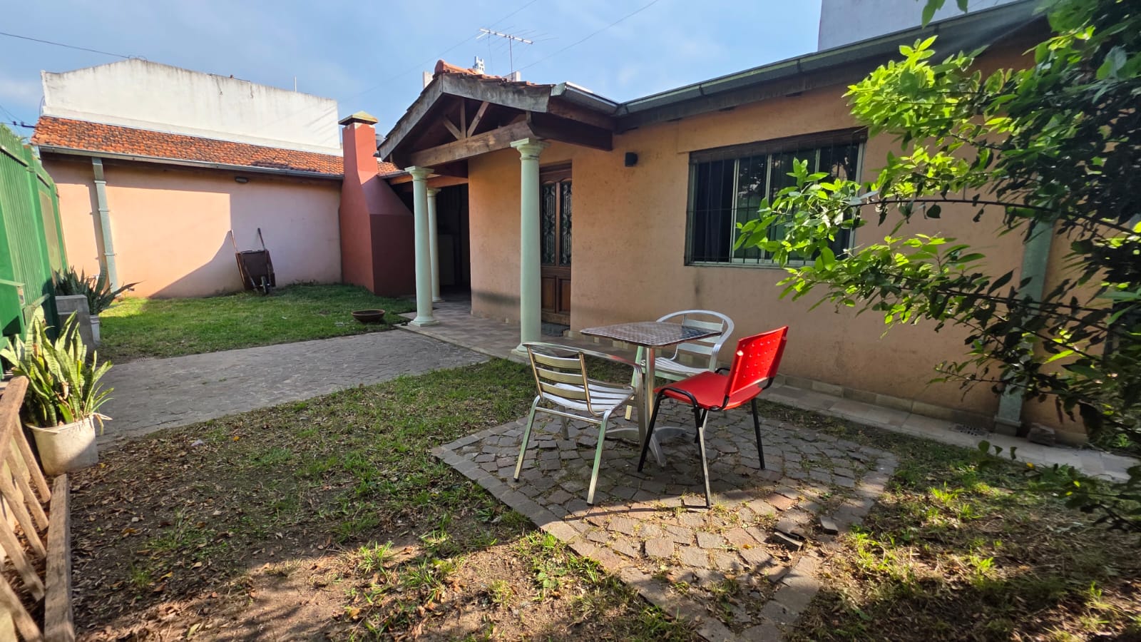 Casa lote propio, Villa Sarmiento