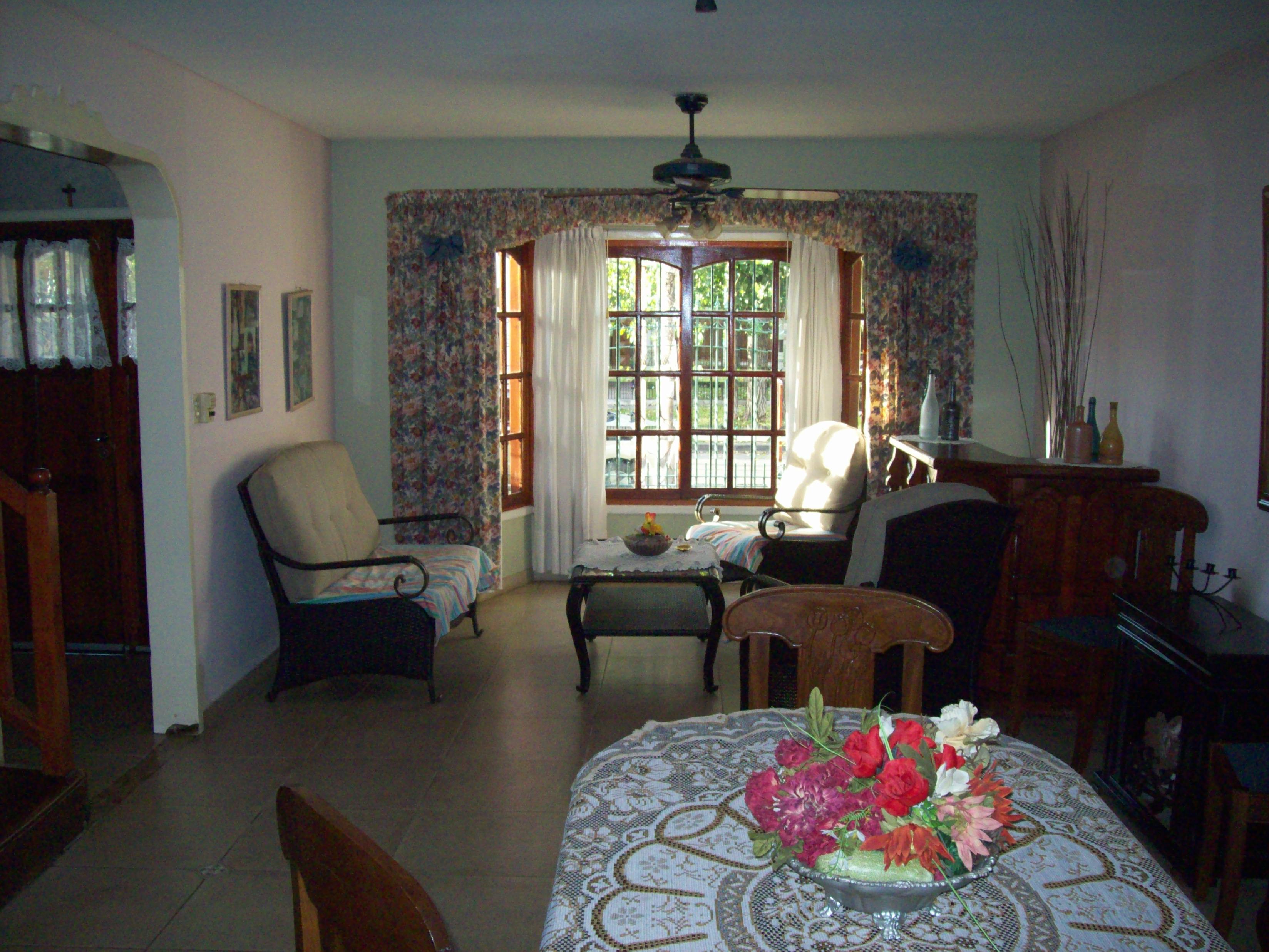 Ituzaingó norte, Oribe  gran chalet excelente estado.