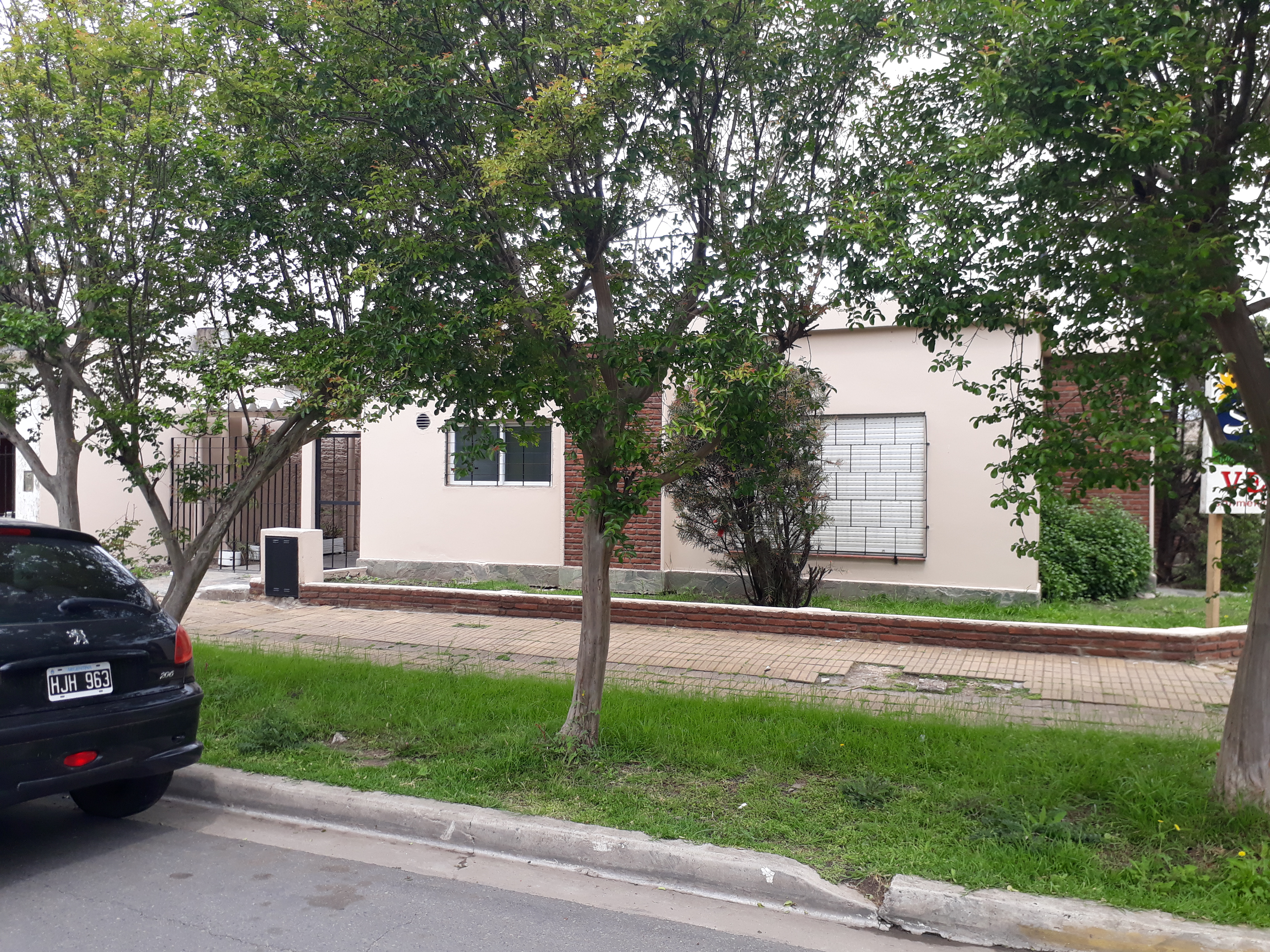 Casa Americana a La Venta en Ituzaingo Norte