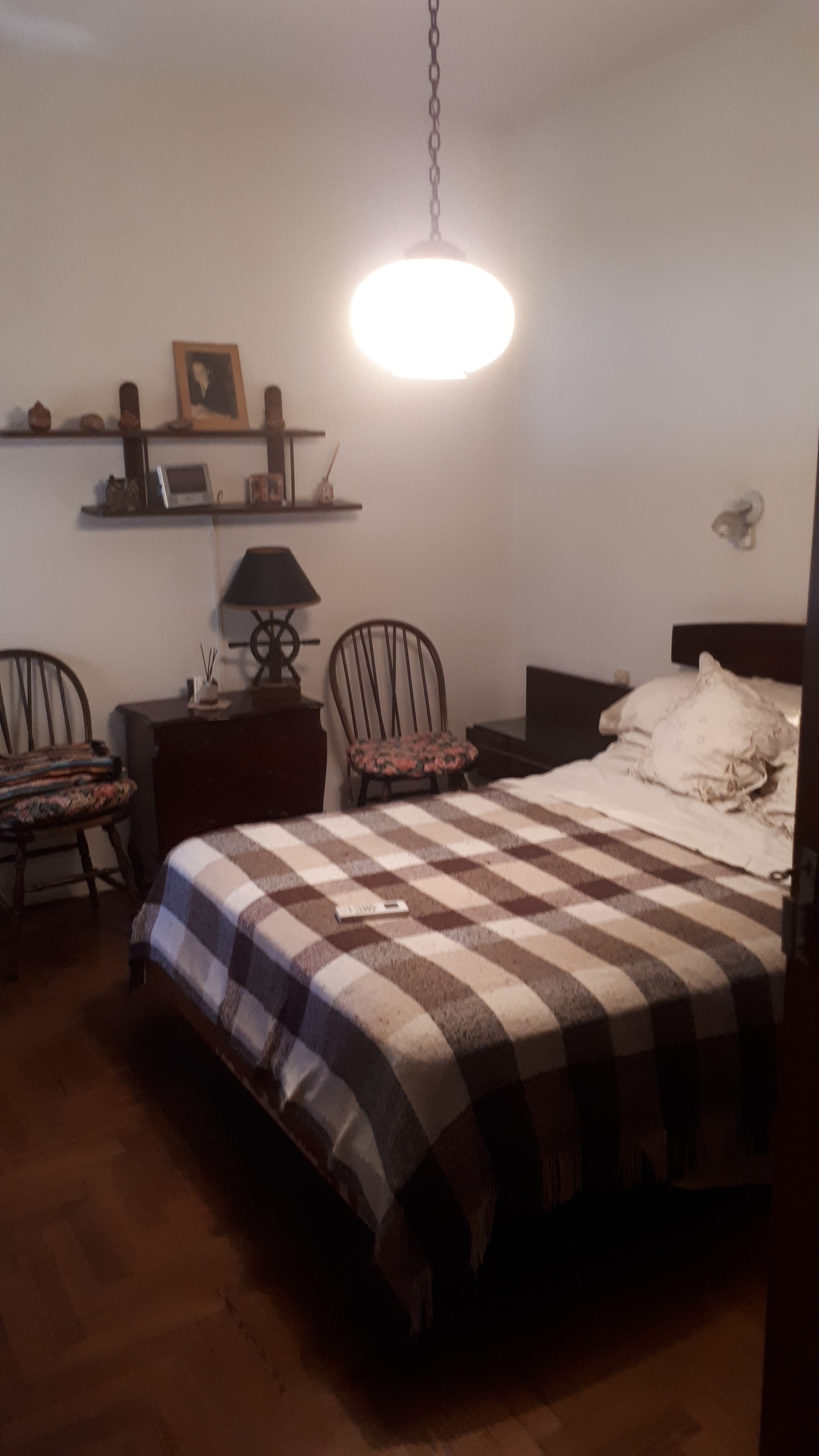 Casa Americana a la venta en Ituzaingo Sur. Zona centro.