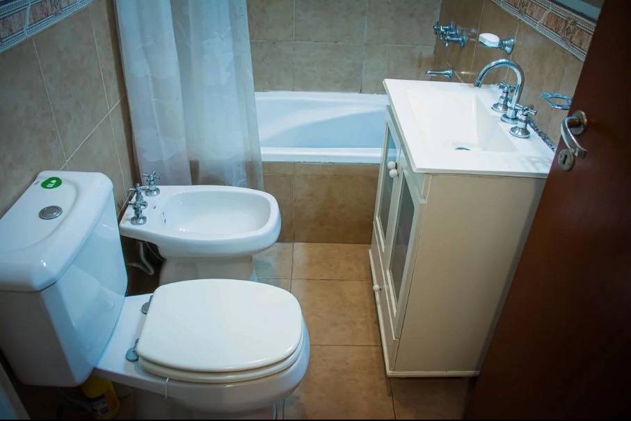 Excelente departamento 2 ambientes con cochera