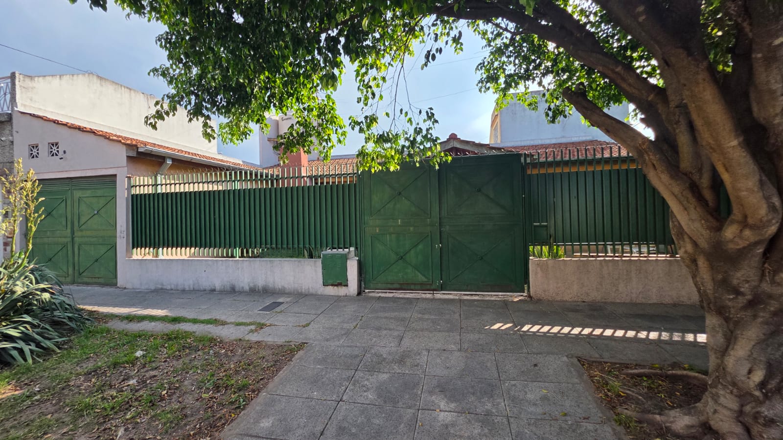 Casa lote propio, Villa Sarmiento