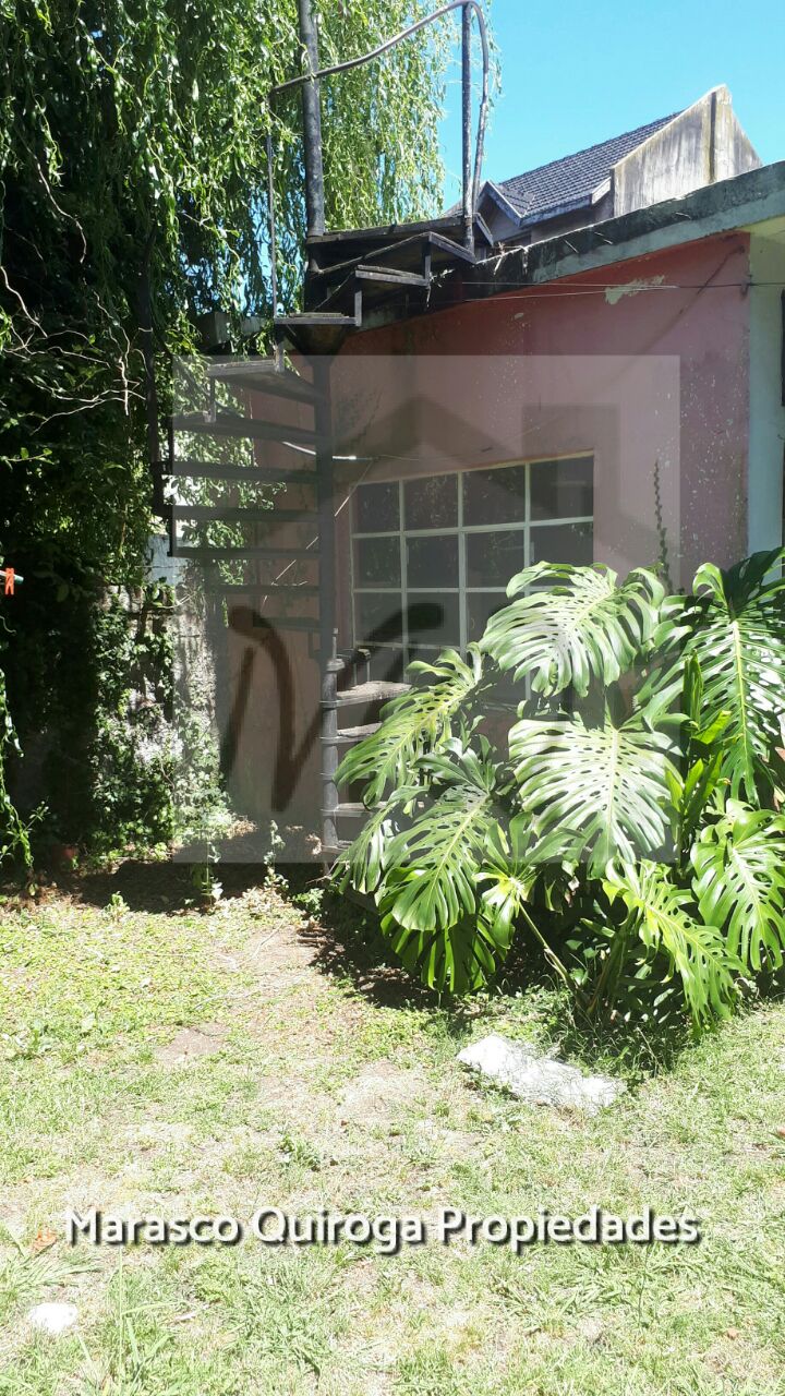 Casa Americana a la venta en Ituzaingo Sur. Zona centro.
