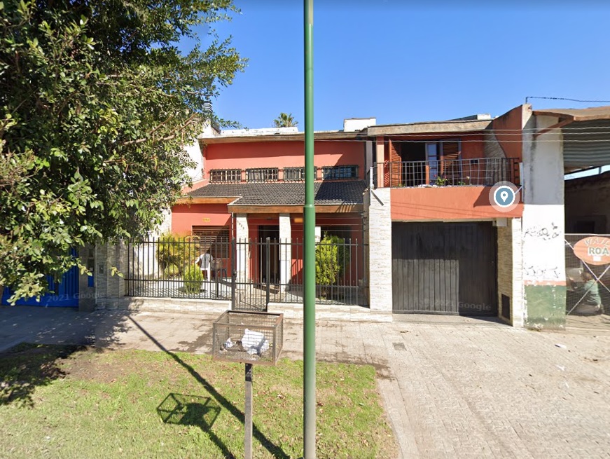 Excelente propiedad con amplio lote sobre avenida Jose Maria Paz