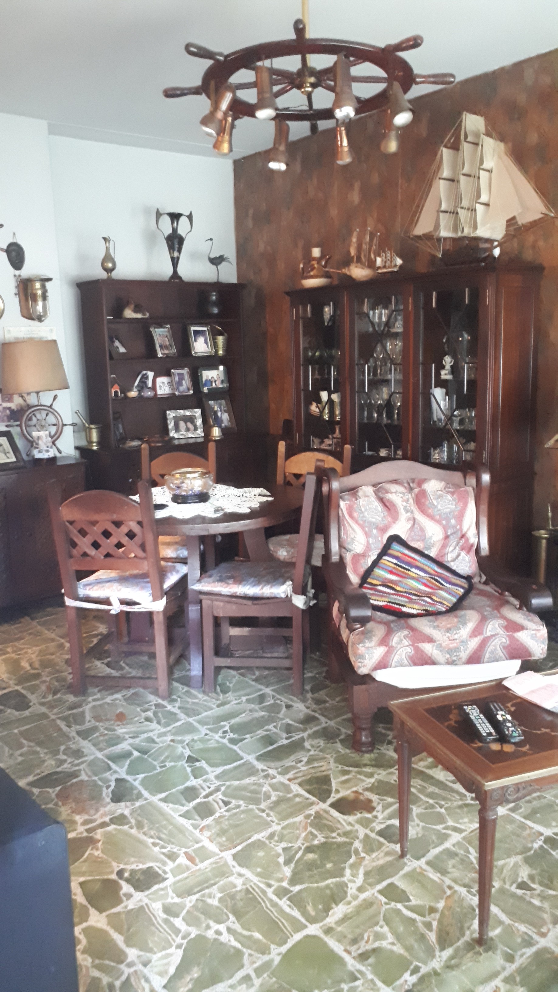 Casa Americana a la venta en Ituzaingo Sur. Zona centro.