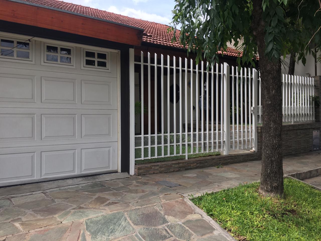 Castelar Norte, Excelente Chalet. San Nicolás 1600